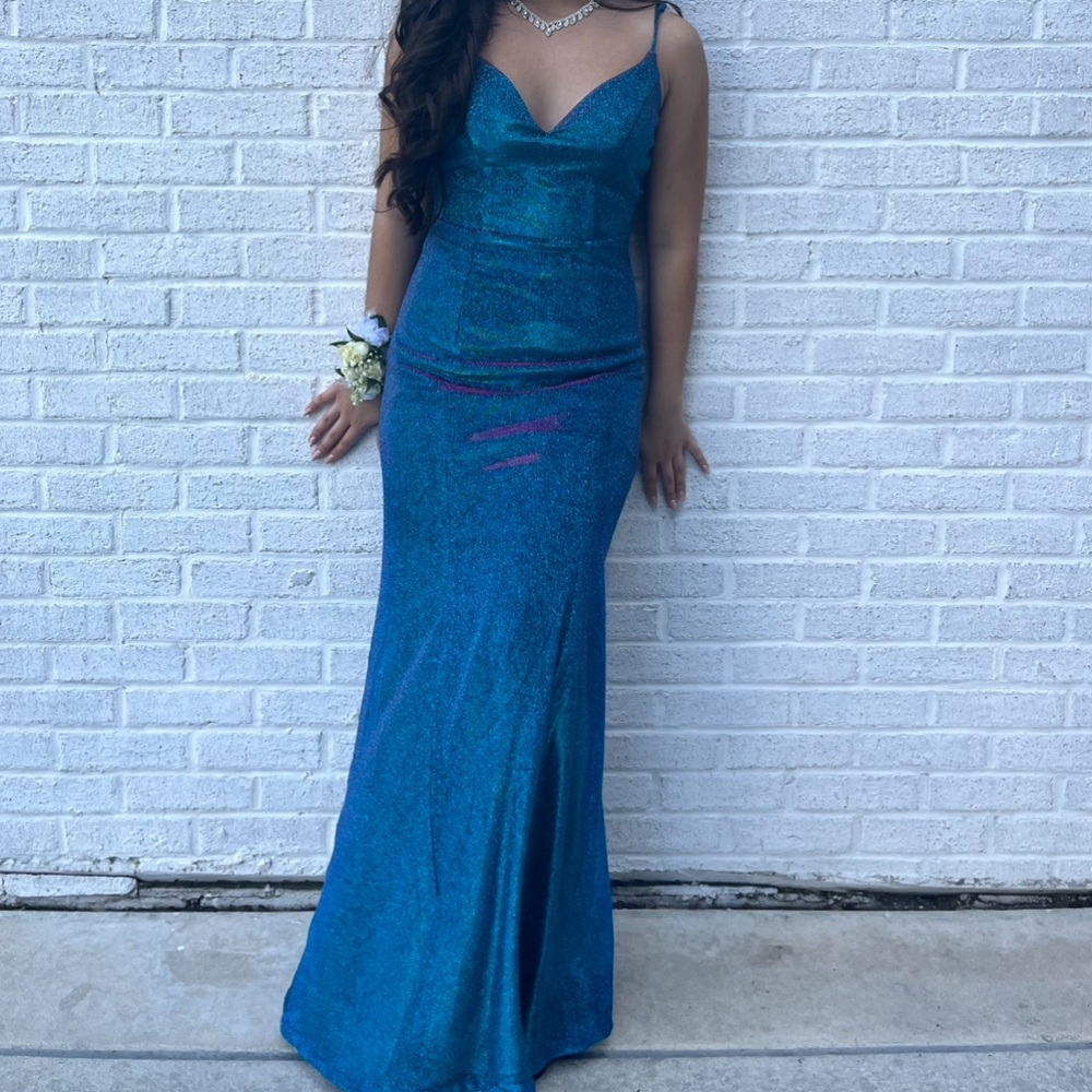 Blue Prom Dress with Elegant Design